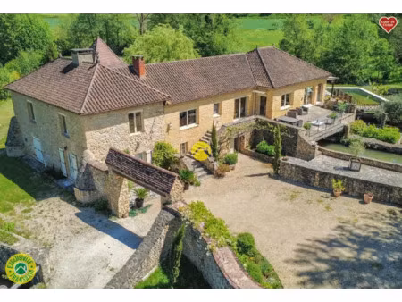 vente maison 8 pièces 231 m² à salles-de-belvès (24170)  748 800 €