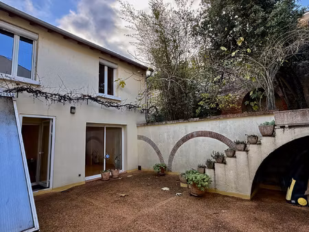 albi hyper centre - maison t6 de 237 m2 - 450 m cathédrale.