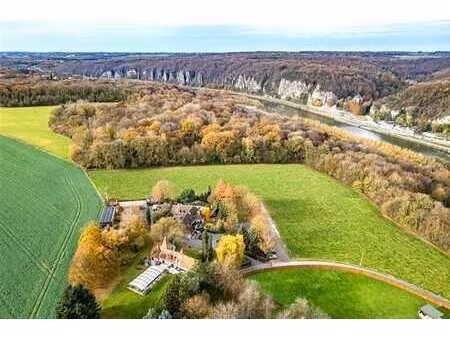 propriété d'exception sur 90 ares à proximité des grands axe