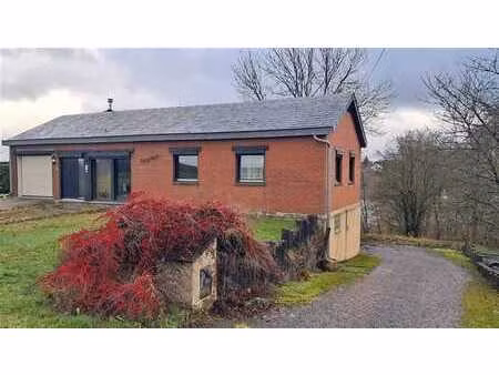 - option - maison de plain-pied - 3 chambres + caves - garag