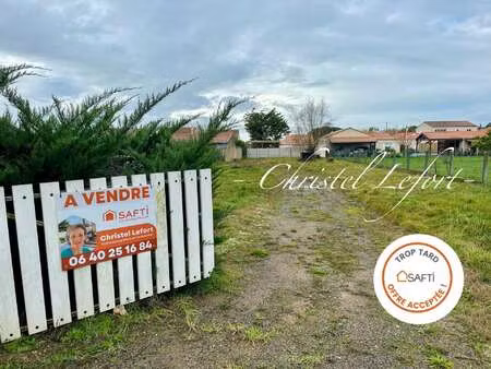 vente terrain à pornic (44210) : à vendre / 818m² pornic