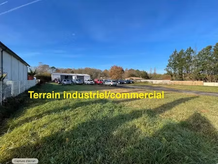 terrain 7600m2 avec bâtiment 550m2