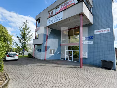 à louer - bureaux de 46 1 m² à maubeuge