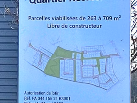 terrain saint colomban 608 m2