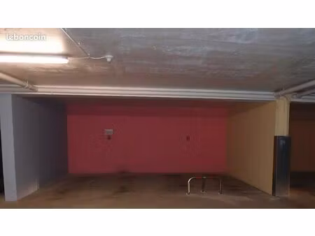 location garage a la semaine