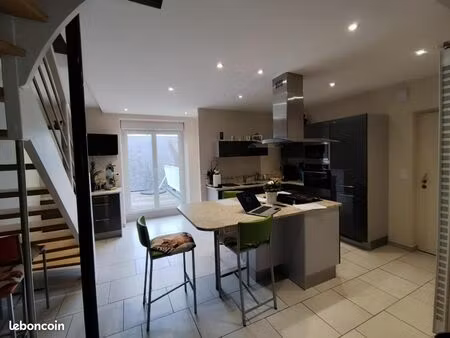 immeuble 181 m² saint-hilaire-du-harcouet