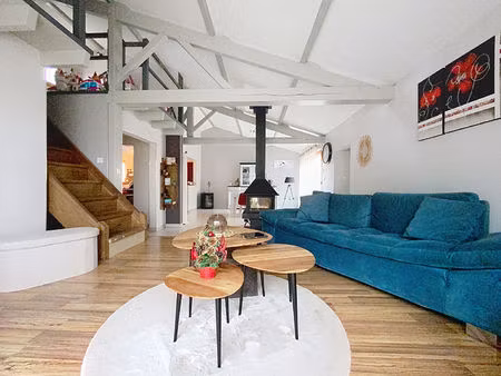 maison la couture a vendre 3 chambres patio garage terrain vue dégagée jardin clos.