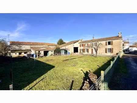 longère en pierre idéale pour rénovation personnalisée