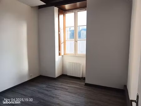 appartement t2 f2 hypercentre la charité sur loire