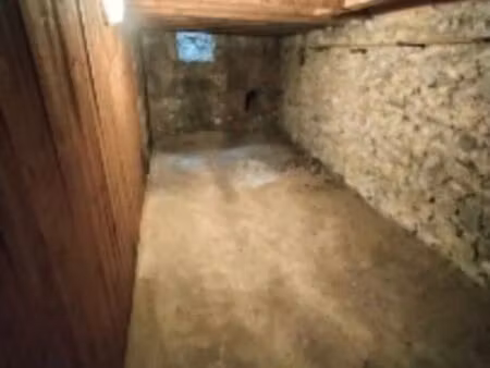 a louer espace de stockage - cave sécurisée - tournon sur rhône