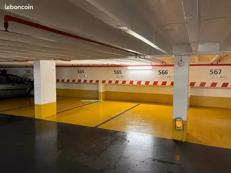parking sécurisé - paris 8