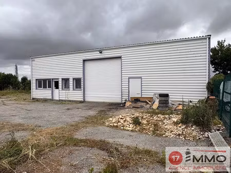 vente locaux professionnels 307 m² à le thou (17290)  272 100 €