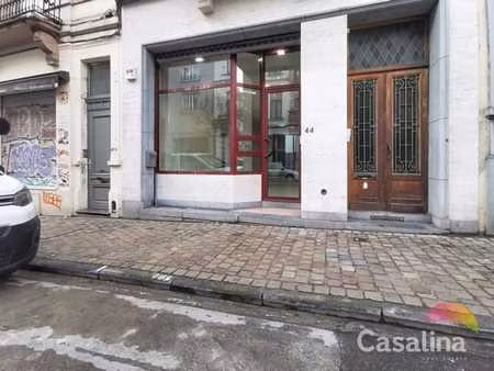 rez-de-chaussée commercial à deux pas de la place flagey