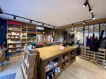 vente locaux professionnels à meximieux (01800)  40 000 €