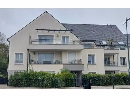 location stationnement  m² t- à ozoir-la-ferrière  115 €