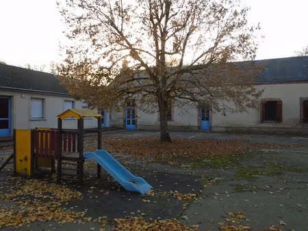 vente immeuble 11 pièces 350 m² à cloyes-les-trois-rivières (28220)  189 900 €