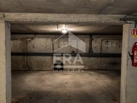 parking / box gif sur yvette