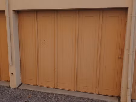 perpignan nord - garage + cave a vendre