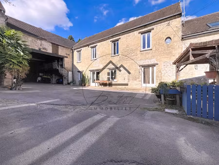 ensemble immobilier avec maison familiale  grand atelier  bu