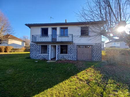 maison 5 pièces 95m2 à 15mn de salers