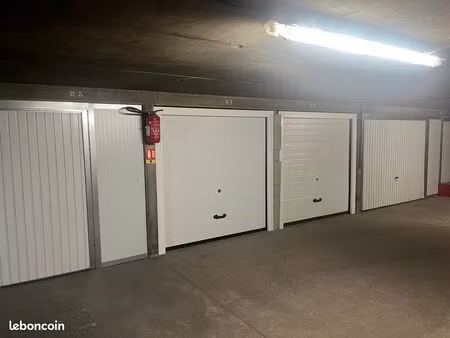 location box paris 10e