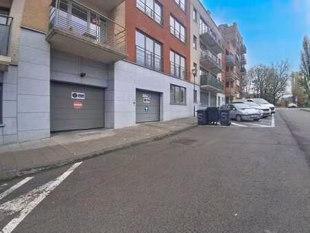 5 emplacement parking à vendre by newtendances