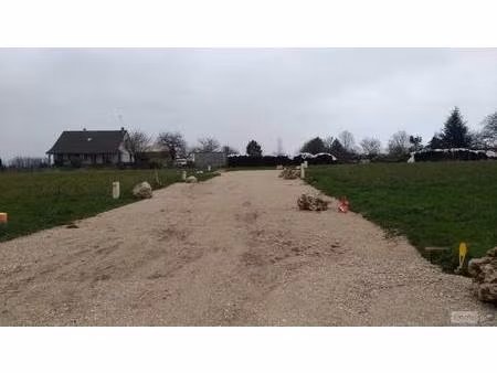 terrain constructible viabilisé à vendre