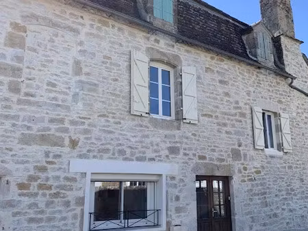 location maison 3 pièces 57 m² à strenquels (46110)  499 €