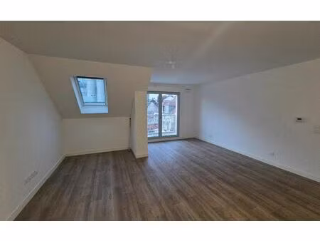 location appartement  65.45 m² t-3 à bagneaux-sur-loing  870 €