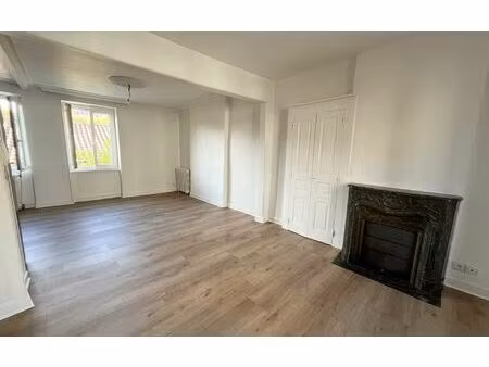 location maison  m² t-4 à limoges  890 €