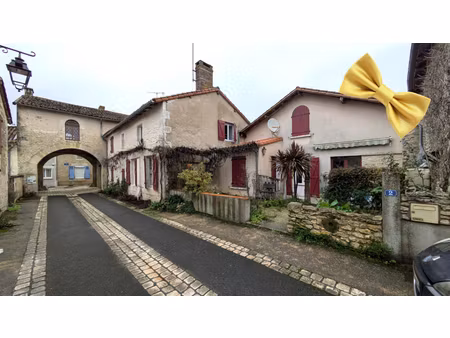 maison de bourg rénovée - usson du poitou
