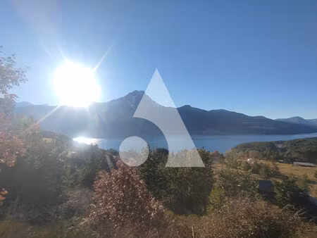 terrain d'environ 1 143 m² sur savines-le-lac.