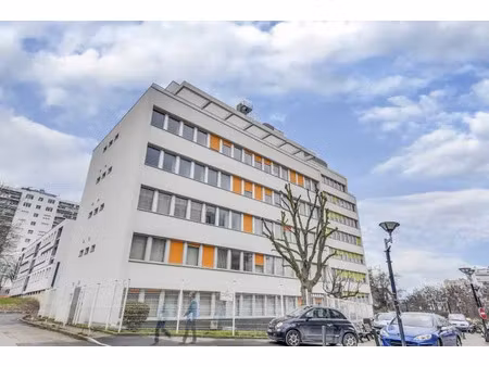 85 m² à 3 minutes du rer b