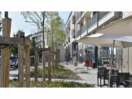 vente local commercial  74.00m²  nantes