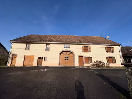 authentique ferme à rénover avec un potentiel à ronchamp