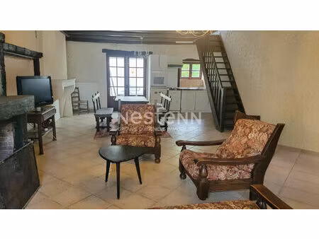 maison de village - 2 chambres - jardin - issoncourt les trois domaines