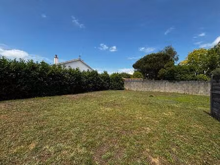 vente terrain à sallertaine (85300) : à vendre / 450m² sallertaine