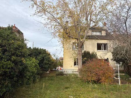 vaste maison champagne sur seine 208m2