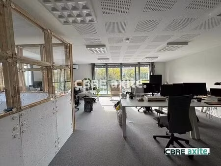 location bureau barberaz 58 m²