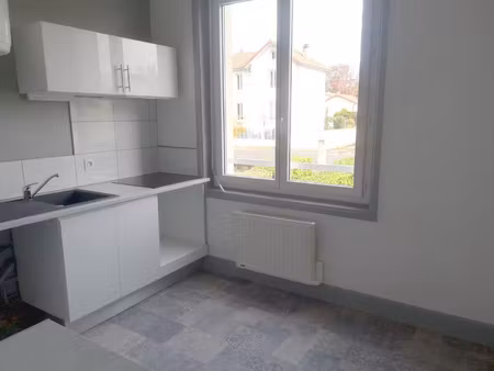 location appartement 2 pièces 49m² feurs 42110
