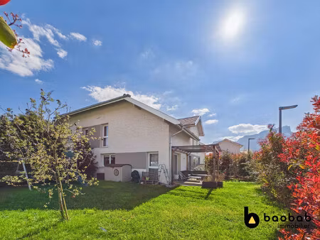 t4 duplex 90m2 + 120m2 de jardin  garage et parking les marches