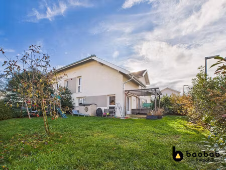 t4 duplex 90m2 + 120m2 de jardin  garage et place de parking pri