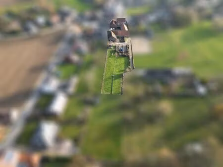 indrukwekkende vierkantshoeve!