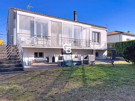 une maison familiale au cœur du dynamisme surgérien