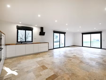 vente maison 4 pièces 114 m² à ruelle-sur-touvre (16600)  234 300 €