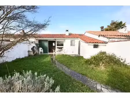 maison plain-pied - jardin - stationnement