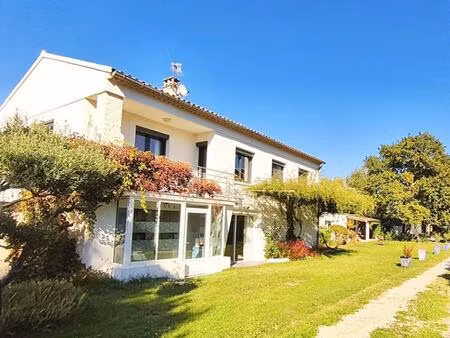 exclusivite au thor : spacieuse villa avec studio independant