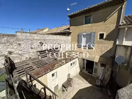 maison de village 80 m2 sur 111 m2