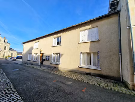 vente local commercial 8 pièces  190.00m²  thouarcé