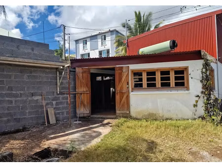 vente maison 4 pièces 150 m² à bois de nefles saint paul (97411)  256 000 €